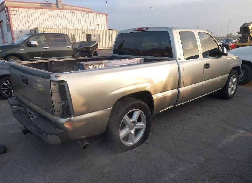 Photo 4 of 1999 Chevrolet Silverado 1500 LS (VIN 2GCEC19TXX1253440)
