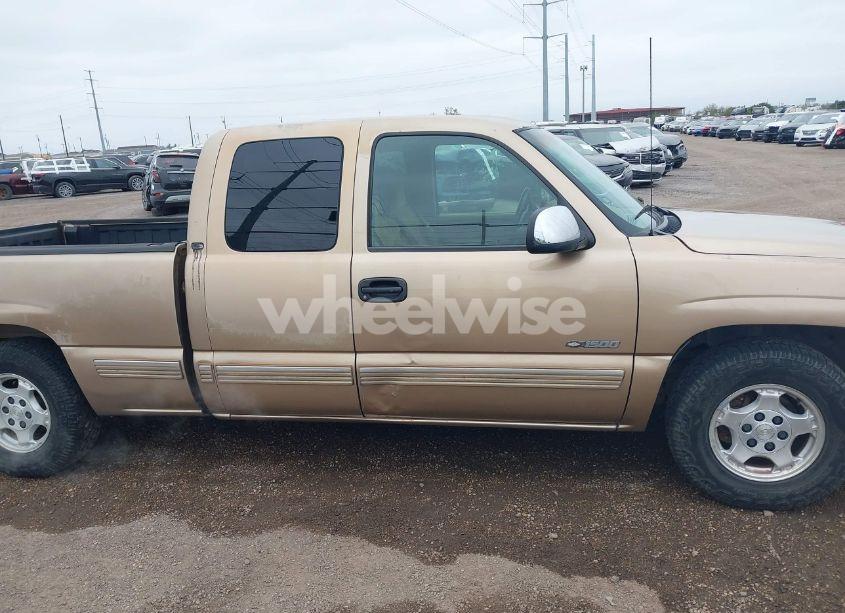 Photo 13 of 2000 Chevrolet Silverado 1500 LS (VIN 2GCEC19TXY1201498)