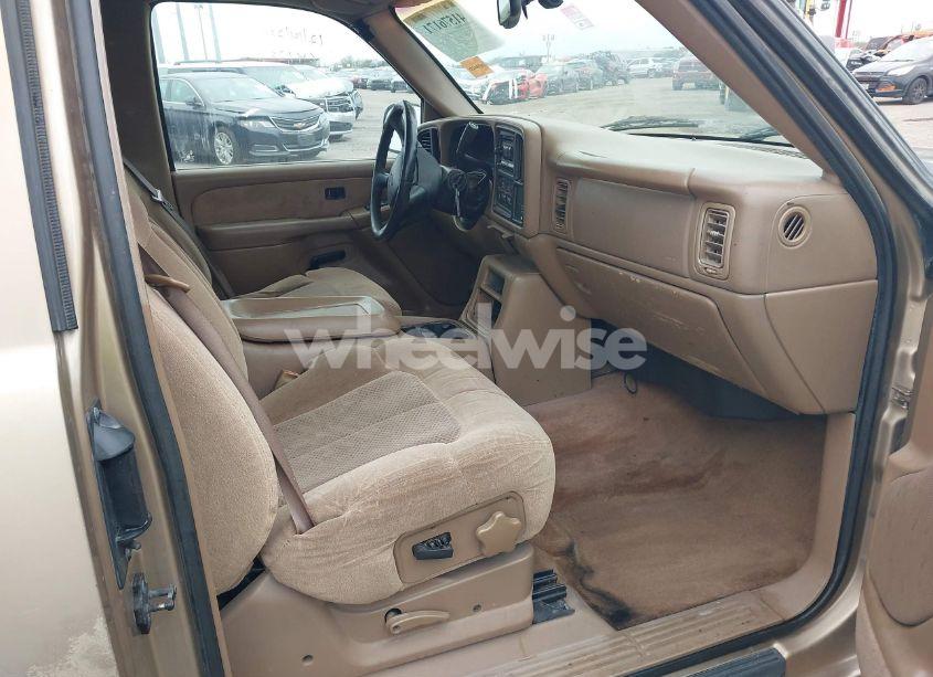 Photo 5 of 2000 Chevrolet Silverado 1500 LS (VIN 2GCEC19TXY1201498)