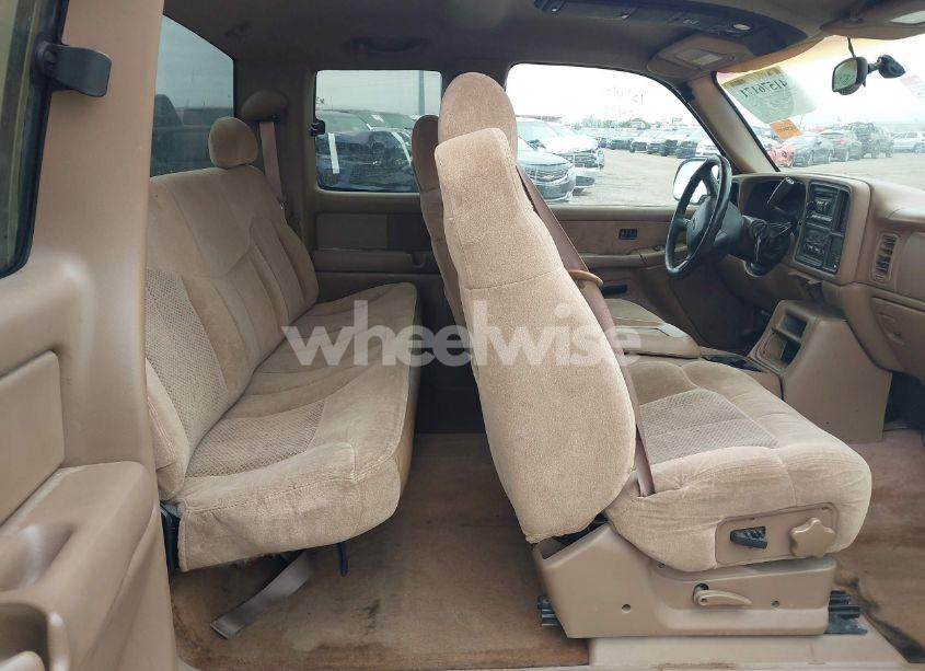 Photo 8 of 2000 Chevrolet Silverado 1500 LS (VIN 2GCEC19TXY1201498)