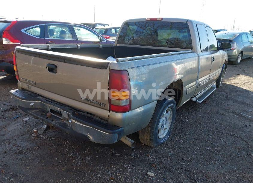 Photo 4 of 2000 Chevrolet Silverado 1500 LS (VIN 2GCEC19TXY1399466)