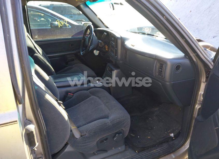 Photo 5 of 2000 Chevrolet Silverado 1500 LS (VIN 2GCEC19TXY1399466)