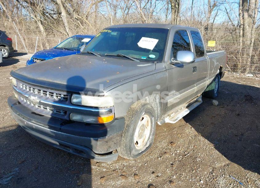 Photo 6 of 2000 Chevrolet Silverado 1500 LS (VIN 2GCEC19TXY1399466)