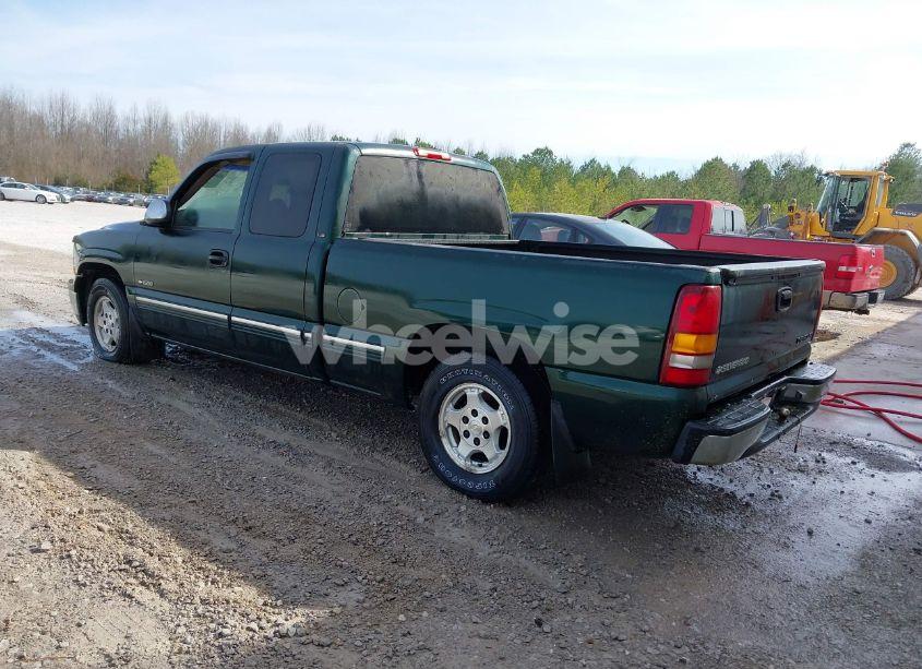 Photo 3 of 2001 Chevrolet Silverado 1500 LS (VIN 2GCEC19V011158264)