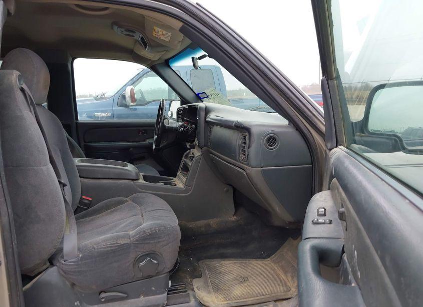 Photo 5 of 2002 Chevrolet Silverado 1500 LS (VIN 2GCEC19V021123533)