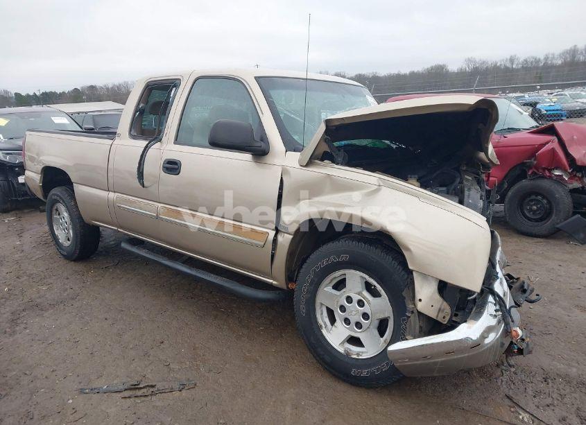 2004 Chevrolet Silverado 1500 LS (VIN 2GCEC19V041266274) main photo