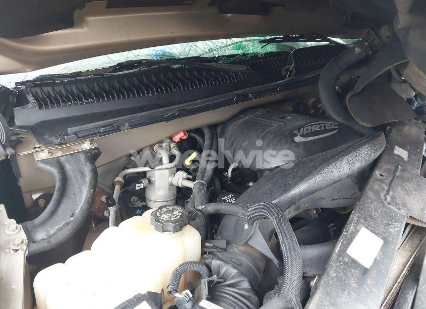 Photo 10 of 2004 Chevrolet Silverado 1500 LS (VIN 2GCEC19V041266274)