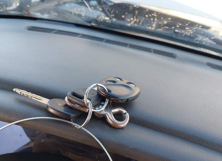 Photo 11 of 2004 Chevrolet Silverado 1500 LS (VIN 2GCEC19V041363068)