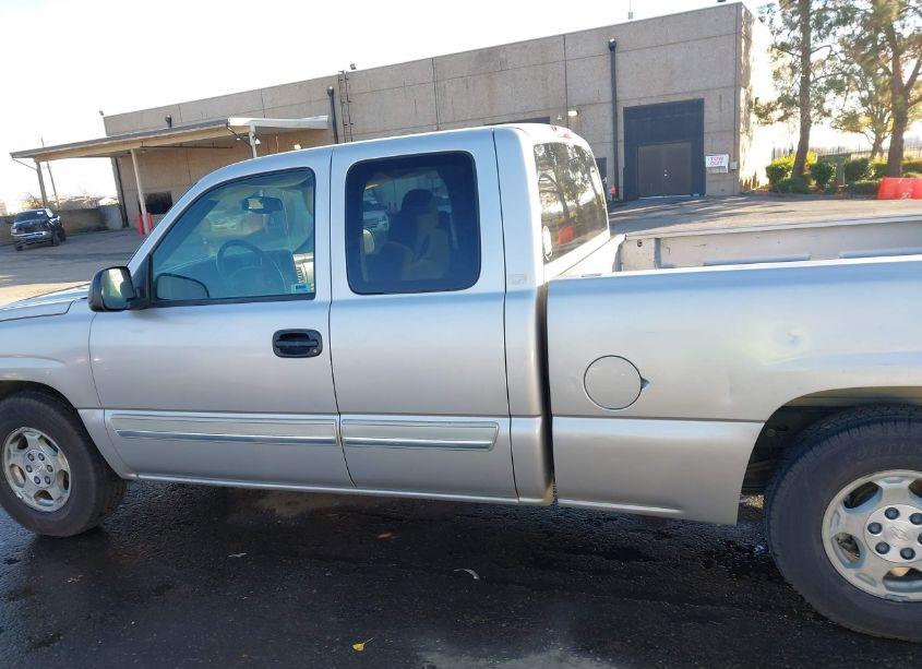 Photo 14 of 2004 Chevrolet Silverado 1500 LS (VIN 2GCEC19V041363068)