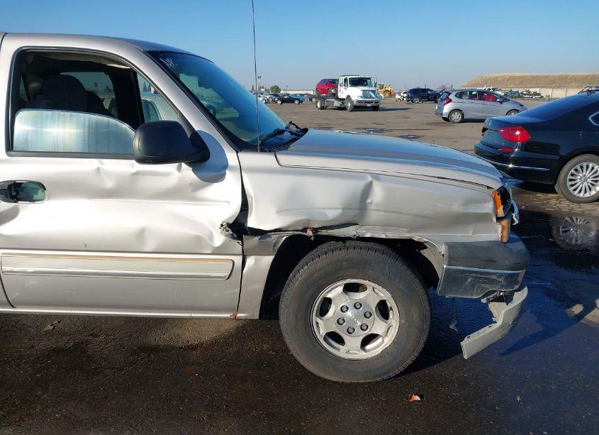 Photo 17 of 2004 Chevrolet Silverado 1500 LS (VIN 2GCEC19V041363068)