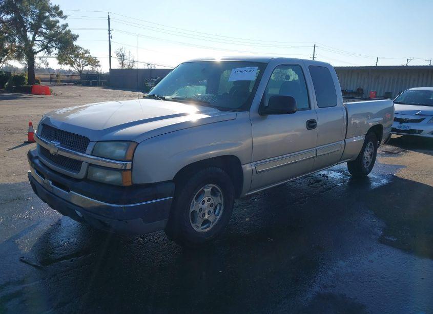 Photo 2 of 2004 Chevrolet Silverado 1500 LS (VIN 2GCEC19V041363068)