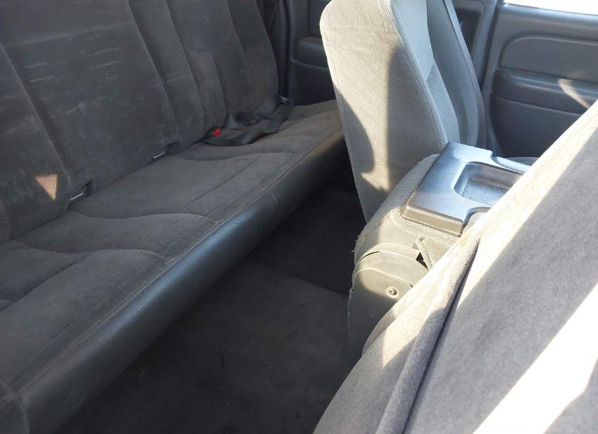 Photo 8 of 2004 Chevrolet Silverado 1500 LS (VIN 2GCEC19V041363068)