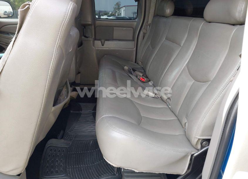 Photo 8 of 2005 Chevrolet Silverado 1500 LS (VIN 2GCEC19V051235365)