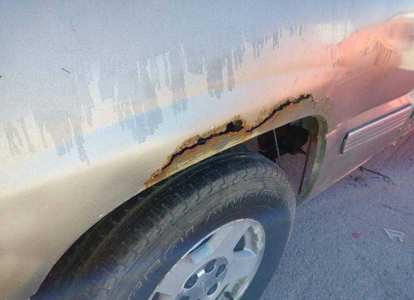 Photo 14 of 2001 Chevrolet Silverado 1500 LS (VIN 2GCEC19V111192732)