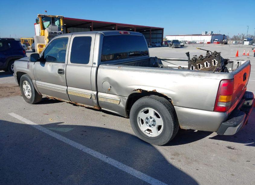 Photo 3 of 2001 Chevrolet Silverado 1500 LS (VIN 2GCEC19V111192732)