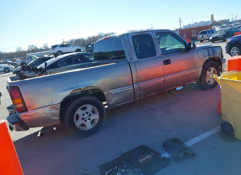 Photo 4 of 2001 Chevrolet Silverado 1500 LS (VIN 2GCEC19V111192732)