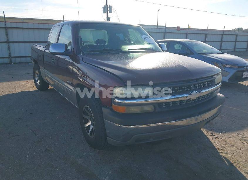 2002 Chevrolet Silverado 1500 LS (VIN 2GCEC19V121333073) main photo