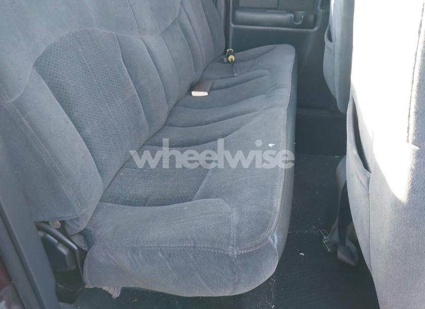 Photo 8 of 2002 Chevrolet Silverado 1500 LS (VIN 2GCEC19V121333073)