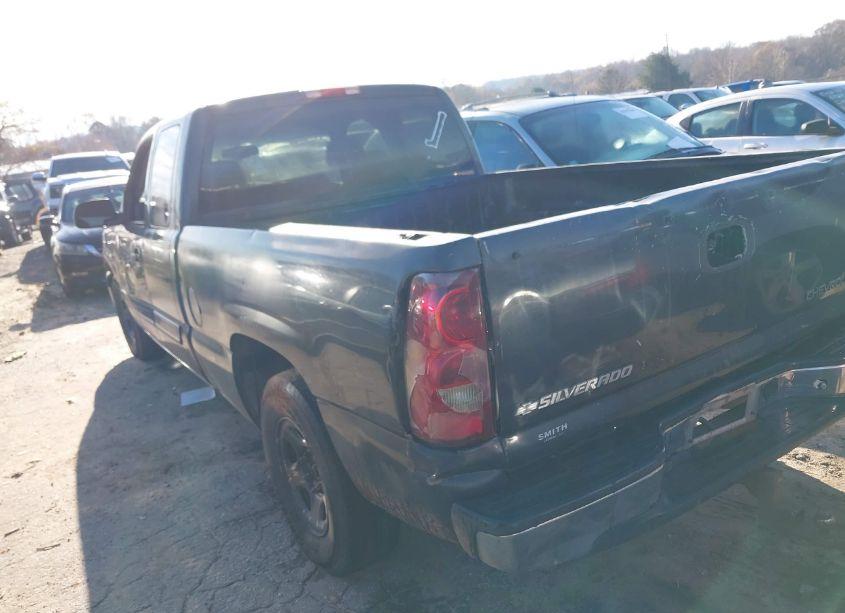 Photo 3 of 2003 Chevrolet Silverado 1500 LS (VIN 2GCEC19V131277542)