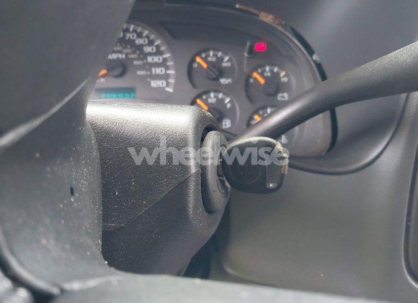 Photo 11 of 2003 Chevrolet Silverado 1500 LS (VIN 2GCEC19V131352840)