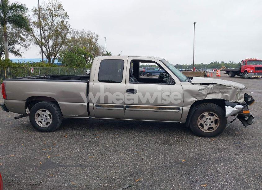 Photo 13 of 2003 Chevrolet Silverado 1500 LS (VIN 2GCEC19V131352840)