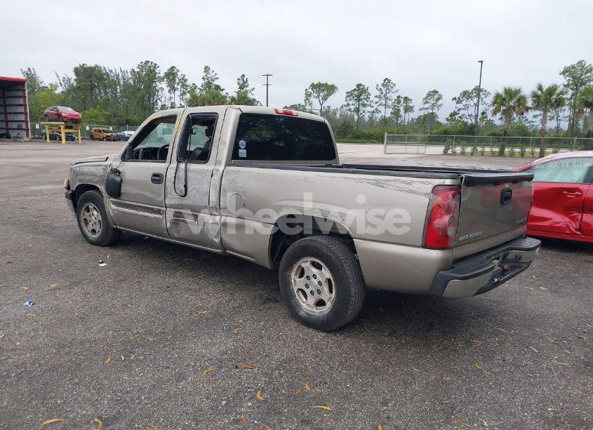 Photo 3 of 2003 Chevrolet Silverado 1500 LS (VIN 2GCEC19V131352840)