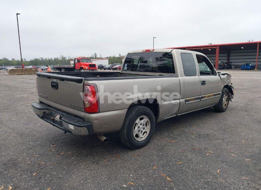 Photo 4 of 2003 Chevrolet Silverado 1500 LS (VIN 2GCEC19V131352840)