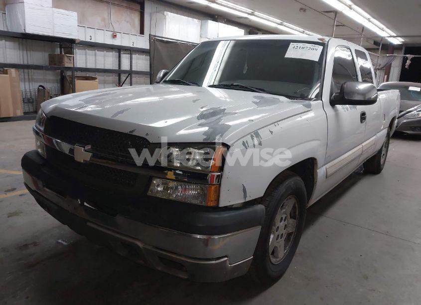 Photo 2 of 2003 Chevrolet Silverado 1500 LS (VIN 2GCEC19V131409425)
