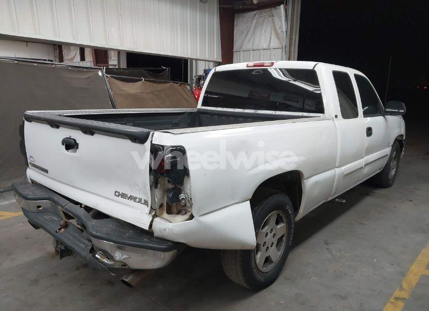 Photo 4 of 2003 Chevrolet Silverado 1500 LS (VIN 2GCEC19V131409425)