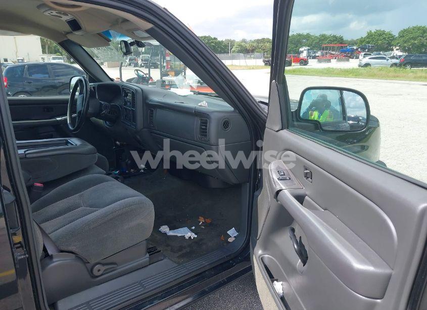 Photo 5 of 2004 Chevrolet Silverado 1500 WORK TRUCK (VIN 2GCEC19V141260239)