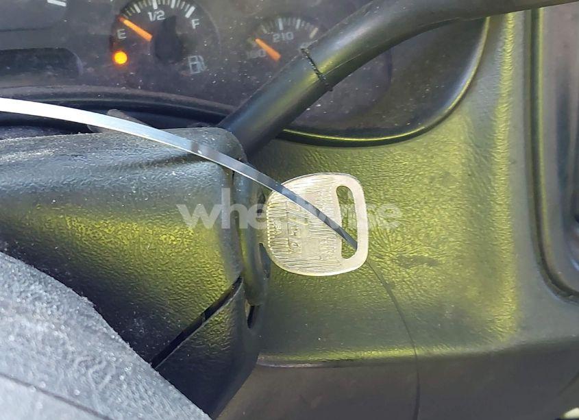 Photo 11 of 2005 Chevrolet Silverado 1500 LS (VIN 2GCEC19V151175113)