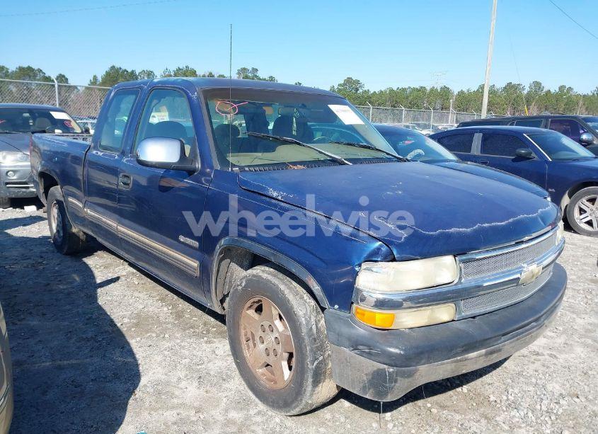 1999 Chevrolet Silverado 1500 LS (VIN 2GCEC19V1X1144026) main photo