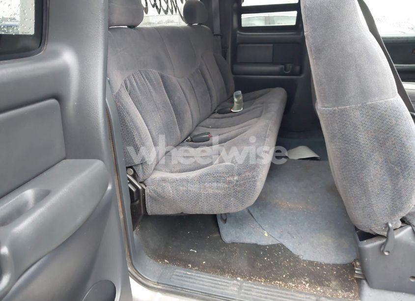 Photo 8 of 1999 Chevrolet Silverado 1500 LS (VIN 2GCEC19V1X1183487)