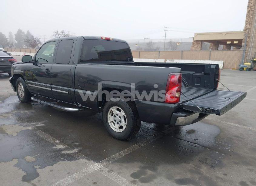 Photo 3 of 2003 Chevrolet Silverado 1500 LS (VIN 2GCEC19V231120957)