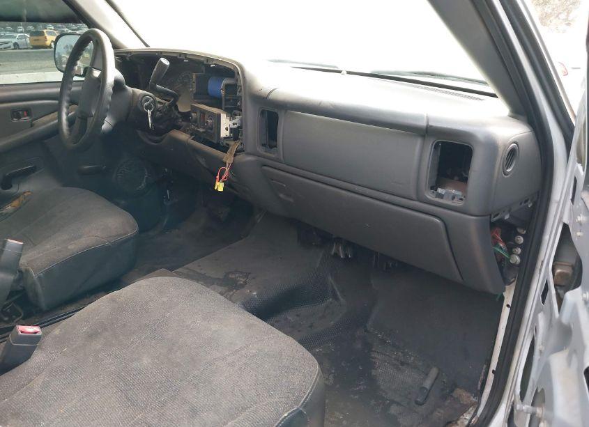 Photo 5 of 2003 Chevrolet Silverado 1500 (VIN 2GCEC19V231224042)