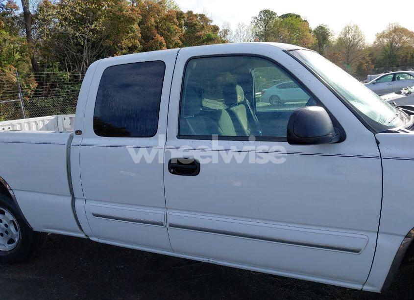 Photo 13 of 2003 Chevrolet Silverado 1500 LS (VIN 2GCEC19V231276559)