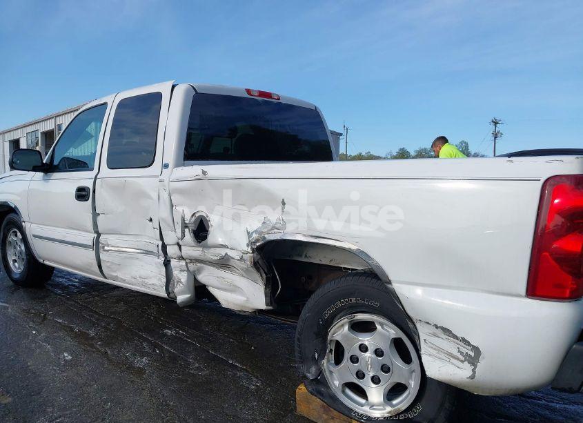 Photo 6 of 2003 Chevrolet Silverado 1500 LS (VIN 2GCEC19V231276559)