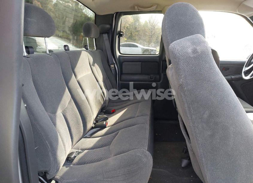 Photo 8 of 2003 Chevrolet Silverado 1500 LS (VIN 2GCEC19V231276559)