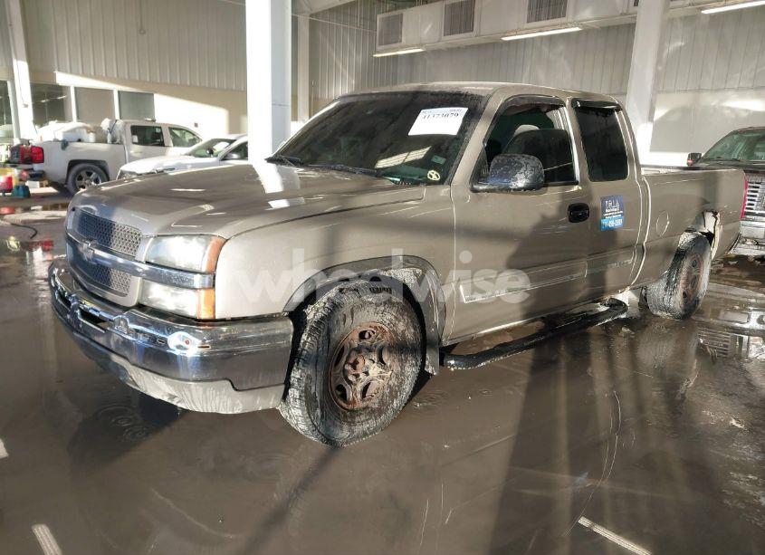 Photo 2 of 2003 Chevrolet Silverado 1500 LS (VIN 2GCEC19V231358663)