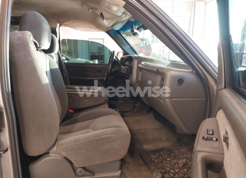 Photo 5 of 2003 Chevrolet Silverado 1500 LS (VIN 2GCEC19V231358663)