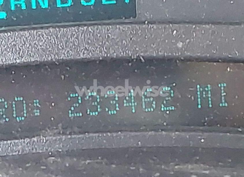 Photo 16 of 2004 Chevrolet Silverado 1500 LS (VIN 2GCEC19V241118255)