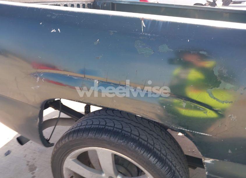 Photo 13 of 2004 Chevrolet Silverado 1500 LS (VIN 2GCEC19V241233051)