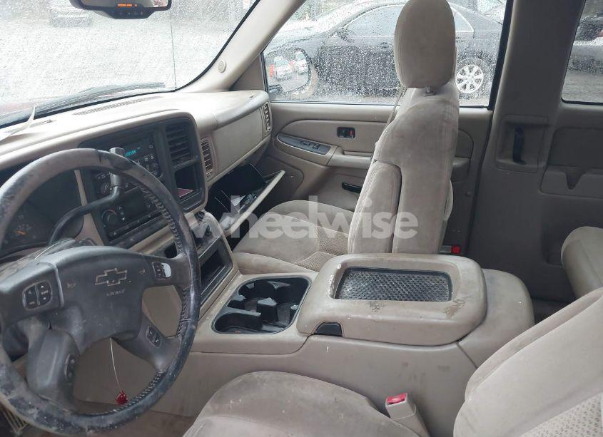 Photo 5 of 2005 Chevrolet Silverado 1500 LS (VIN 2GCEC19V251238154)