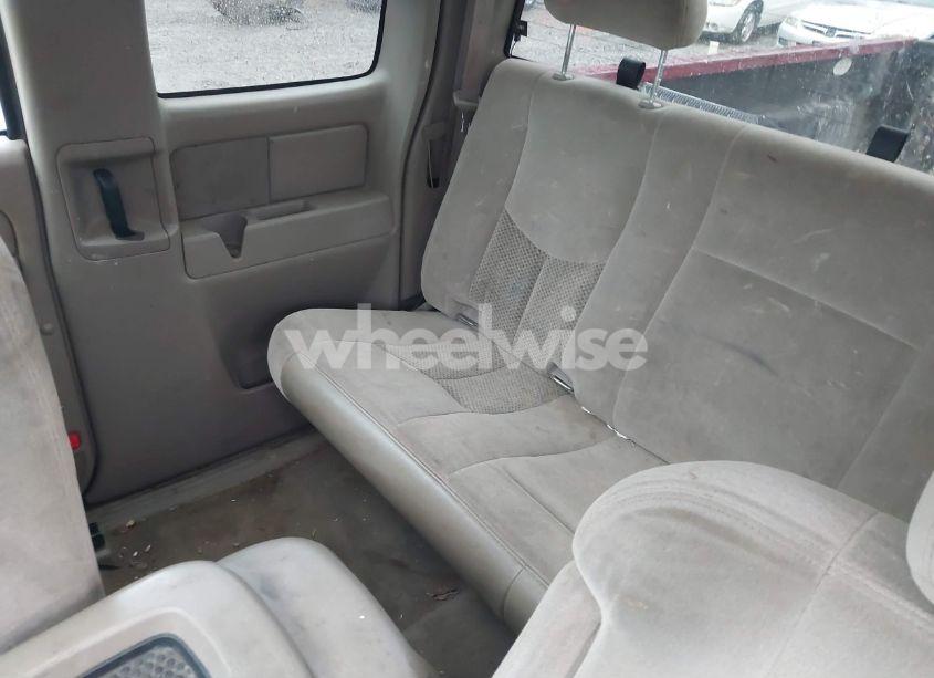 Photo 8 of 2005 Chevrolet Silverado 1500 LS (VIN 2GCEC19V251238154)