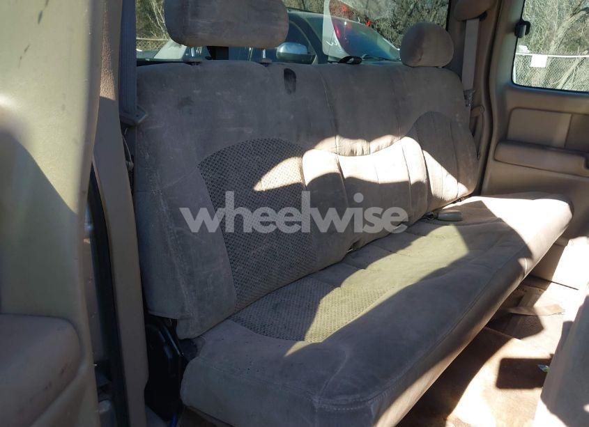 Photo 8 of 2001 Chevrolet Silverado 1500 LS (VIN 2GCEC19V311122567)