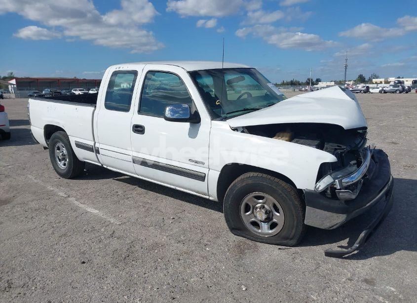 2002 Chevrolet Silverado 1500 LS (VIN 2GCEC19V321208303) main photo