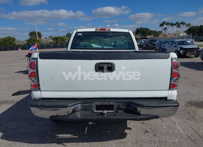 Photo 16 of 2002 Chevrolet Silverado 1500 LS (VIN 2GCEC19V321208303)