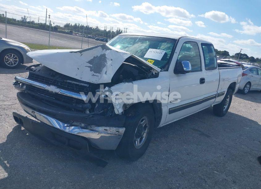 Photo 2 of 2002 Chevrolet Silverado 1500 LS (VIN 2GCEC19V321208303)