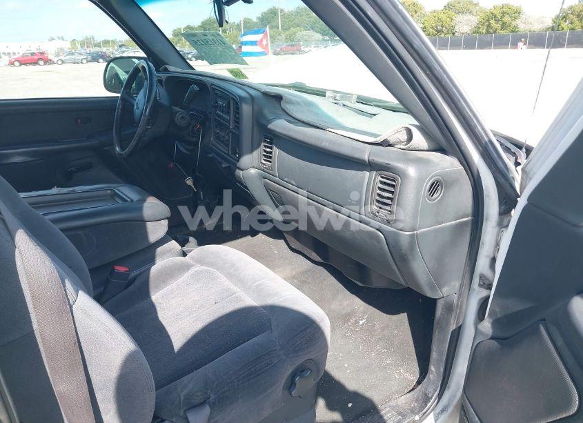 Photo 5 of 2002 Chevrolet Silverado 1500 LS (VIN 2GCEC19V321208303)