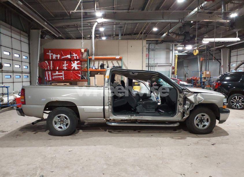 Photo 6 of 2002 Chevrolet Silverado 1500 LS (VIN 2GCEC19V321300382)